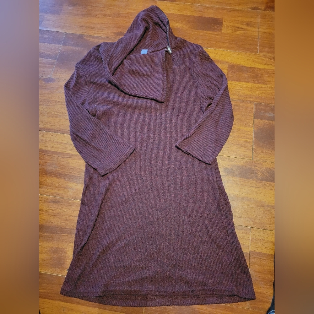 No Boundaries Maroon Sweater Dress. Maroon zipper Neck. Size XXL.